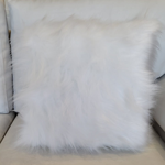 Imagen de Almohadones Piel Pelo Largo 40x40 Con Relleno Soft